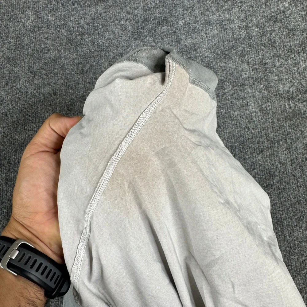 Lululemon Shorts Mens Size L Grey Dot Pattern Athletic Running Gym Shorts